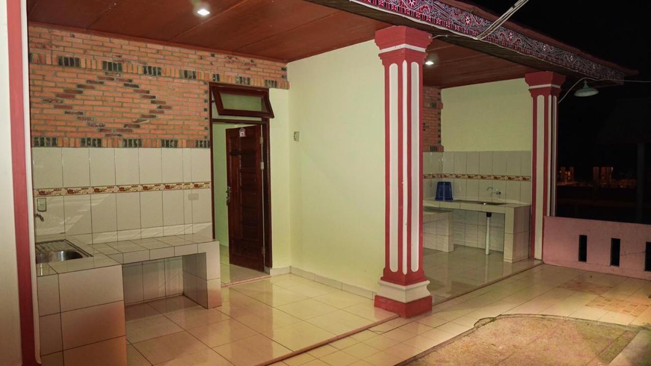 Judita Cottages Tuk Tuk Buitenkant foto